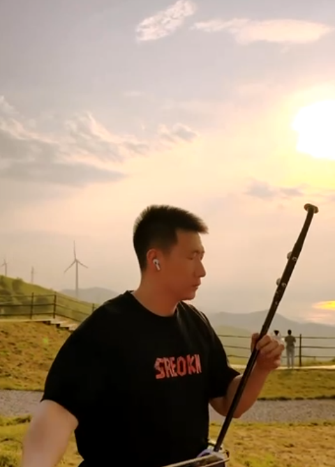 2025蛇蛇的直播间